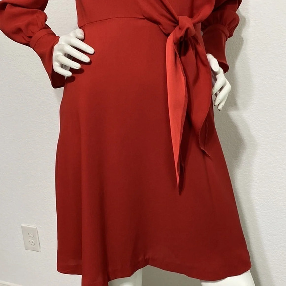 Ann Taylor Dress - Picture 8 of 9